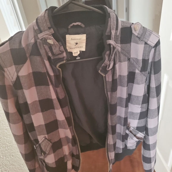 Jacket - Picture 1 of 3